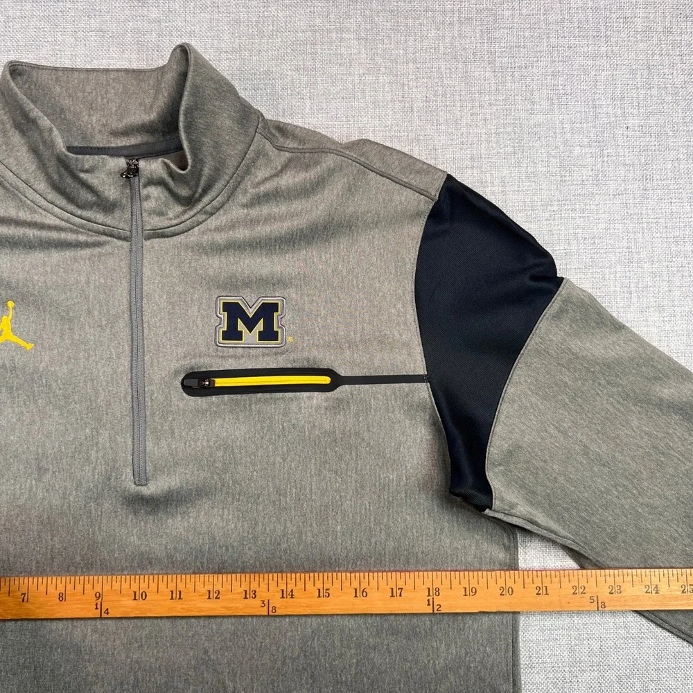 Jordan Michigan Wolverines Quarter Zip Pullover‎ Men M Gray Dri-FIT Collegiate